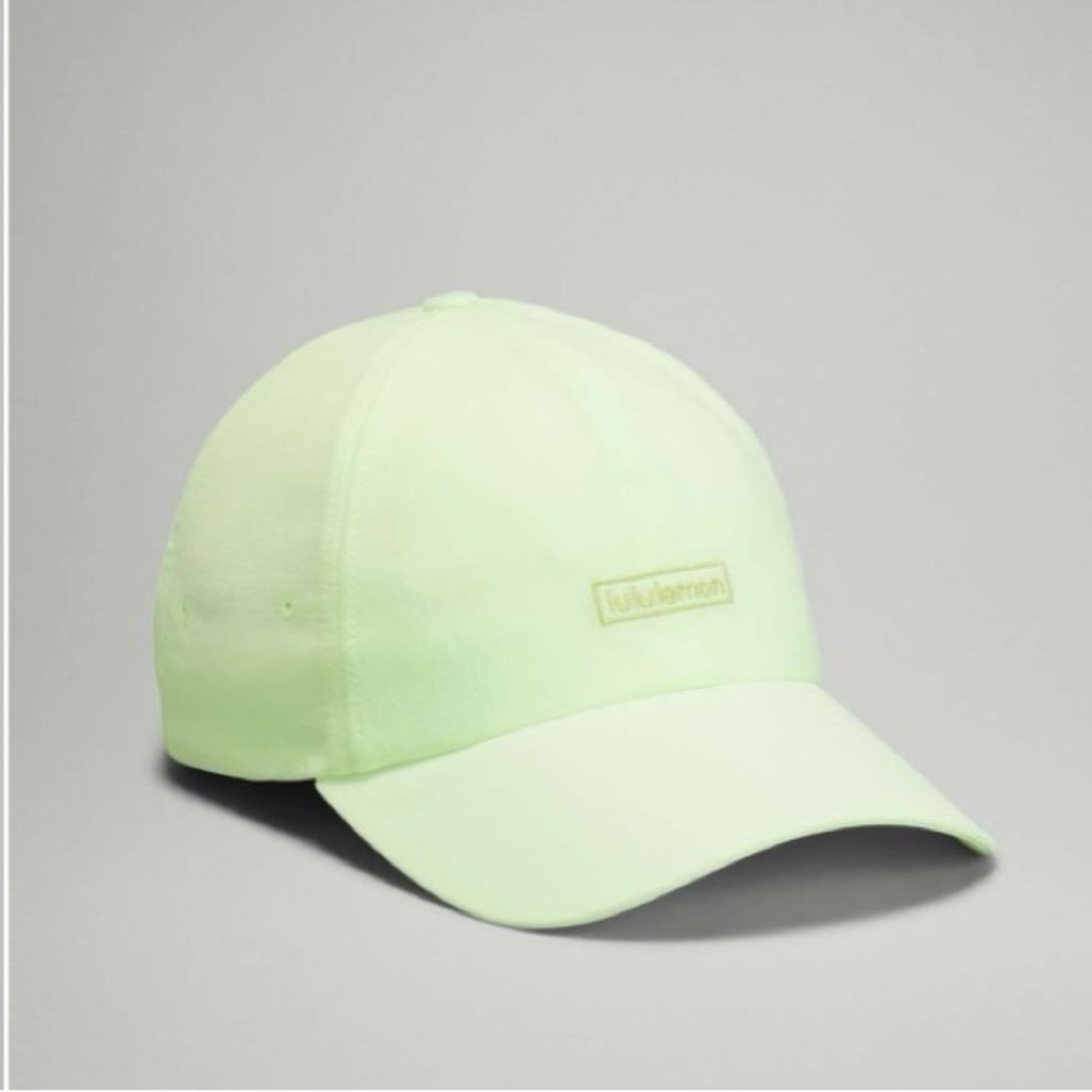 lululemon
Women’s Baller Hat Soft Embroidery